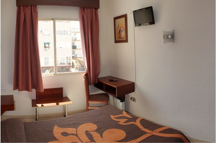 Imagen de la habitación del Hotel N.Ch Torremolinos. Foto 6