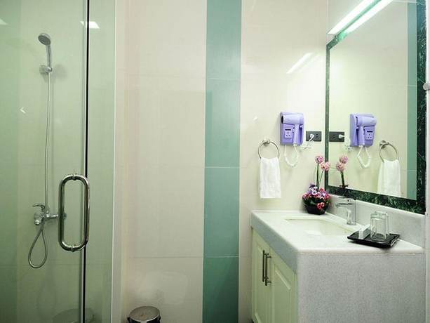 Imagen de la habitación del Hotel NDN Grand Hotel. Foto 16