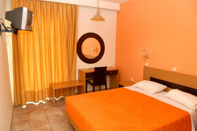 Imagen general del Hotel NEFELI, Lambi. Foto 15