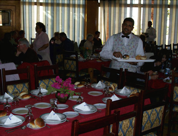 Imagen del bar/restaurante del Hotel NEFERTARI ABU SIMBEL. Foto 4