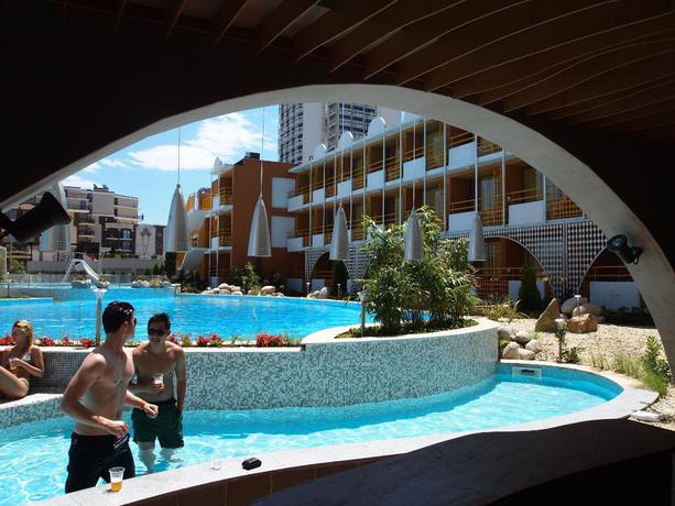 Imagen de la piscina del Hotel NESSEBAR BEACH. Foto 12