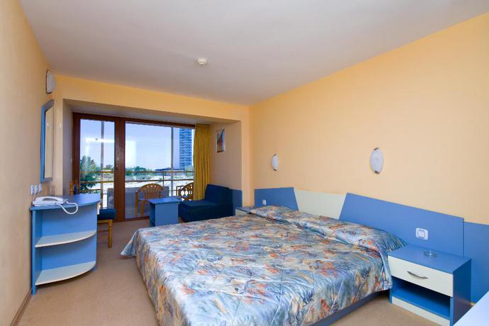 Imagen de la habitación del Hotel NESSEBAR BEACH. Foto 6