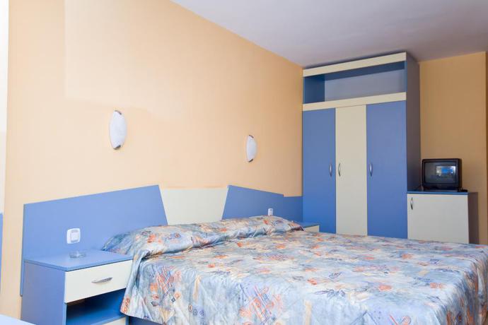 Imagen de la habitación del Hotel NESSEBAR BEACH. Foto 7