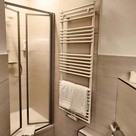 Imagen de la habitación del Hotel NEUE H&Ouml;HE. Foto 5
