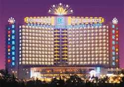 Imagen de los exteriores del Hotel NEW CENTURY. Foto 6