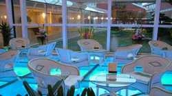 Imagen del bar/restaurante del Hotel NEW PHOENIX TOWN. Foto 2