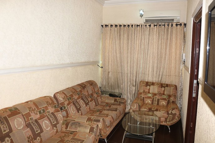 Imagen de la habitación del Hotel NEW POINT HOTEL AND SUITES. Foto 9