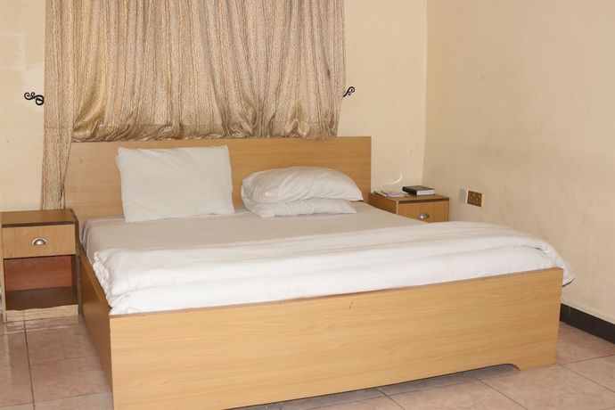 Imagen de la habitación del Hotel NEW POINT HOTEL AND SUITES. Foto 13