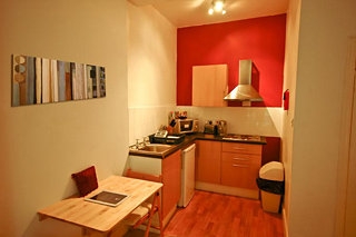 Imagen de la habitación del Hotel NEW TOWN. Foto 2