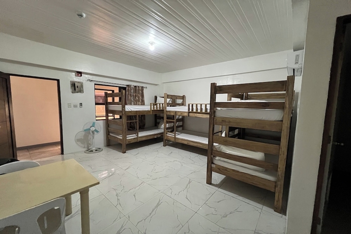 Imagen de la habitación del Hotel NGBMPC Hostel Puerto Galera. Foto 3