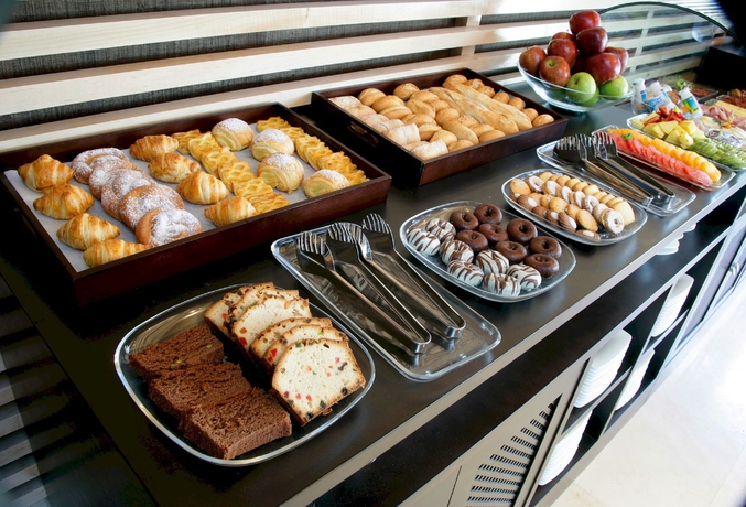 Imagen del bar/restaurante del Hotel NH Alcorcon. Foto 6