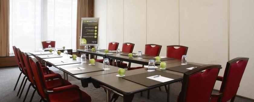 Imagen de los interiores del Hotel NH Amsterdam Caransa. Foto 15