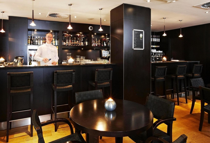 Imagen de los interiores del Hotel NH Amsterdam Leidseplein. Foto 14