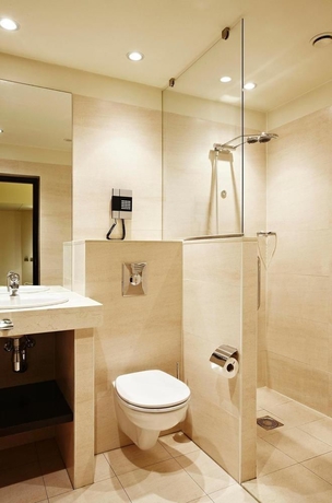 Imagen de la habitación del Hotel NH Amsterdam Leidseplein. Foto 7