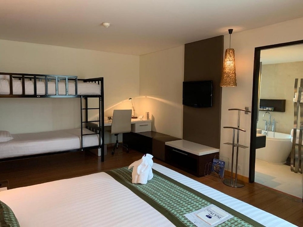 Imagen de la habitación del Hotel NH Bangkok Asoke. Foto 2