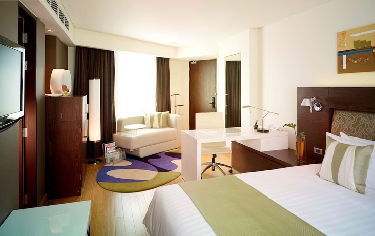 Imagen de la habitación del Hotel NH Bangkok Asoke. Foto 6