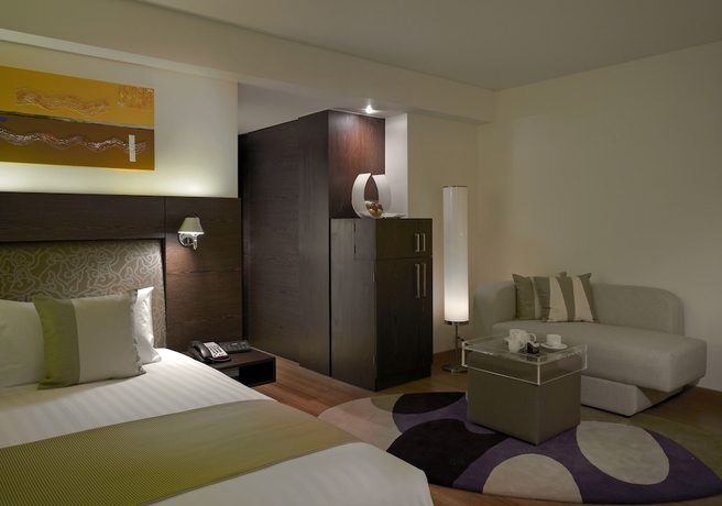 Imagen de la habitación del Hotel NH Bangkok Asoke. Foto 7