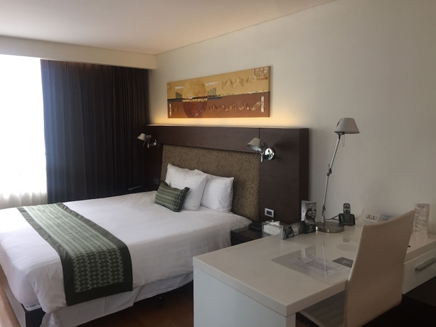 Imagen de la habitación del Hotel NH Bangkok Asoke. Foto 9