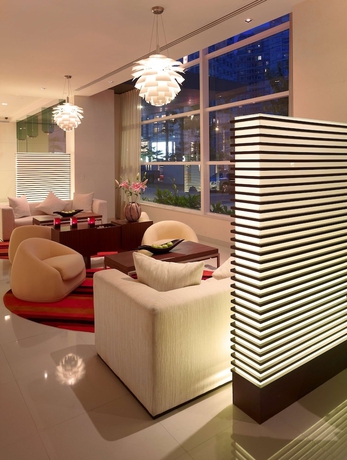 Imagen de los interiores del Hotel NH Bangkok Asoke. Foto 18