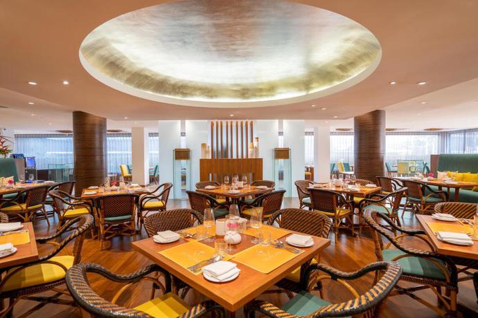 Imagen del bar/restaurante del Hotel NH Bangkok Sukhumvit Boulevard. Foto 3