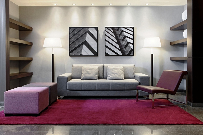 Imagen de los interiores del Hotel NH Barcelona Diagonal Center. Foto 10