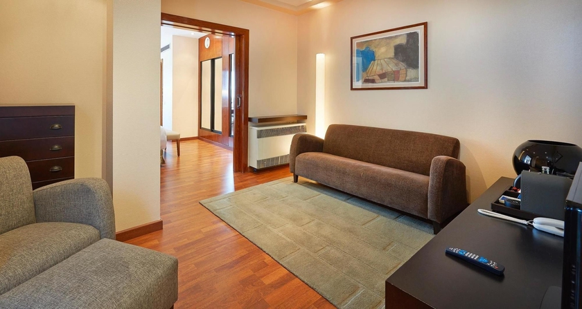 Imagen de la habitación del Hotel NH Barcelona Entenza. Foto 6