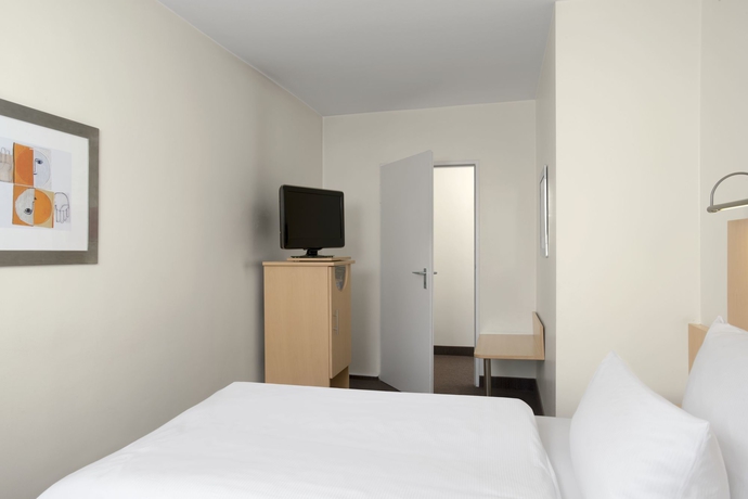 Imagen de la habitación del Hotel NH Berlin City West. Foto 12