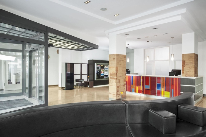 Imagen de los interiores del Hotel NH Berlin City West. Foto 15