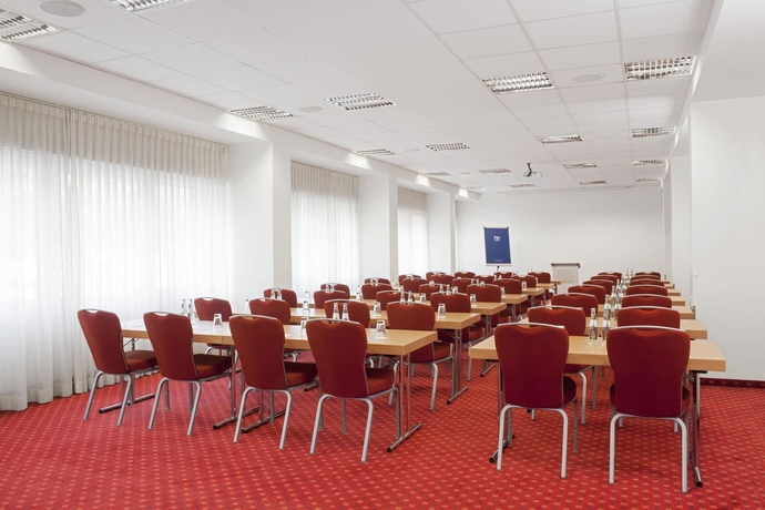 Imagen de los interiores del Hotel NH Berlin City West. Foto 16