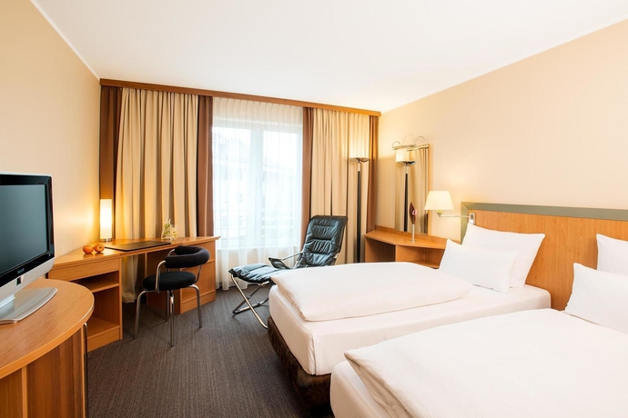 Imagen de la habitación del Hotel NH Berlin Potsdam Conference Center. Foto 7