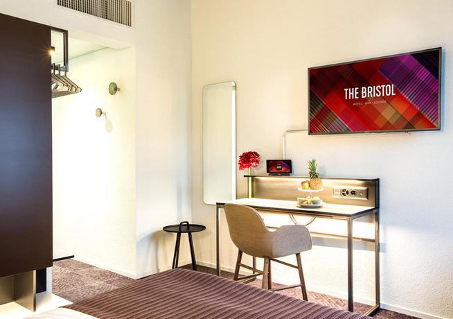 Imagen general del Hotel NH Bern The Bristol. Foto 5