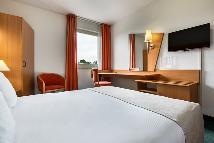 Imagen de la habitación del Hotel NH Best. Foto 9