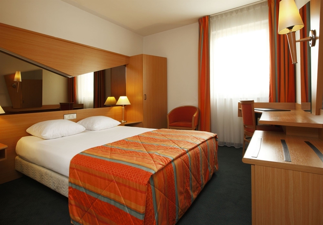 Imagen de la habitación del Hotel NH Best. Foto 12