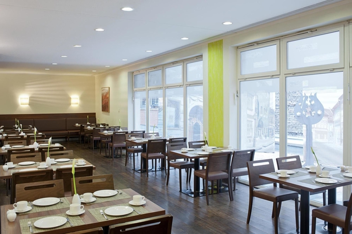 Imagen del bar/restaurante del Hotel NH Budapest City. Foto 4
