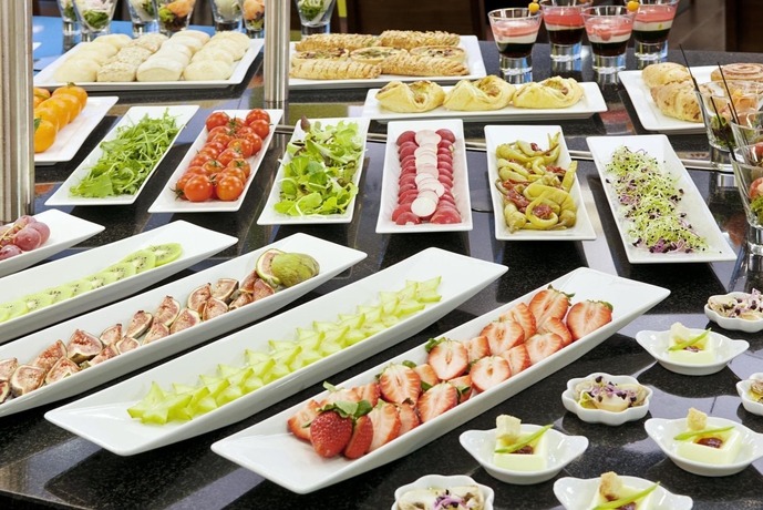 Imagen del bar/restaurante del Hotel NH Budapest City. Foto 7