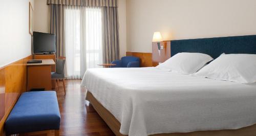 Imagen de la habitación del Hotel NH Castellón Mindoro. Foto 3