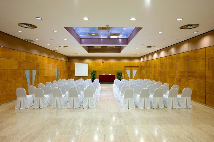 Imagen de los interiores del Hotel NH Ciudad Real. Foto 9