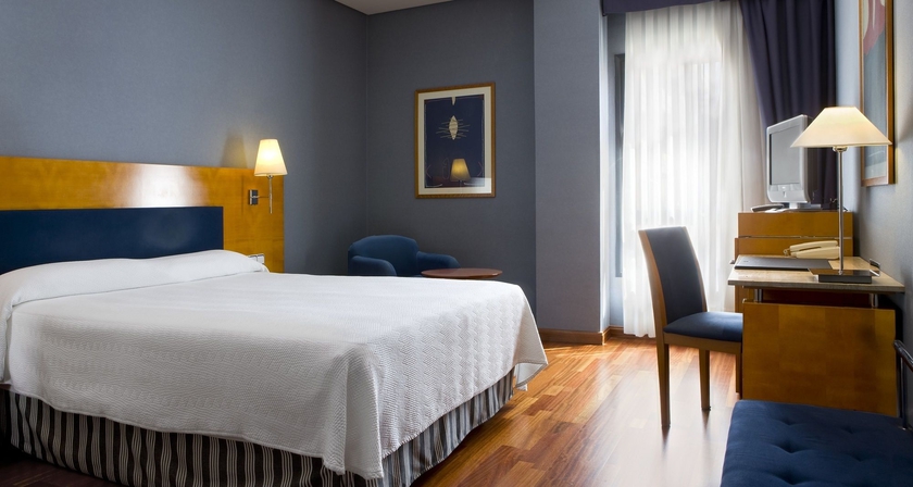 Imagen de la habitación del Hotel NH Ciudad de Cuenca. Foto 10