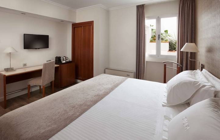 Imagen de la habitación del Hotel NH Córdoba Califa. Foto 2