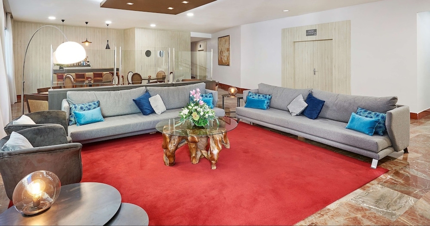 Imagen de los interiores del Hotel NH Córdoba Califa. Foto 10