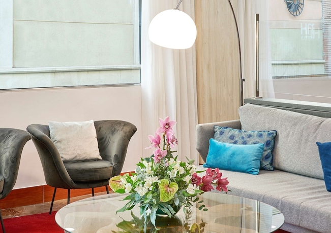 Imagen de los interiores del Hotel NH Córdoba Califa. Foto 12