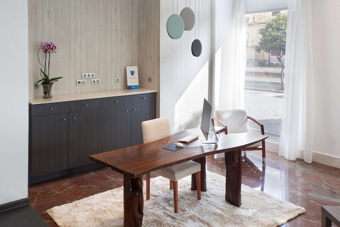 Imagen de los interiores del Hotel NH Córdoba Califa. Foto 13