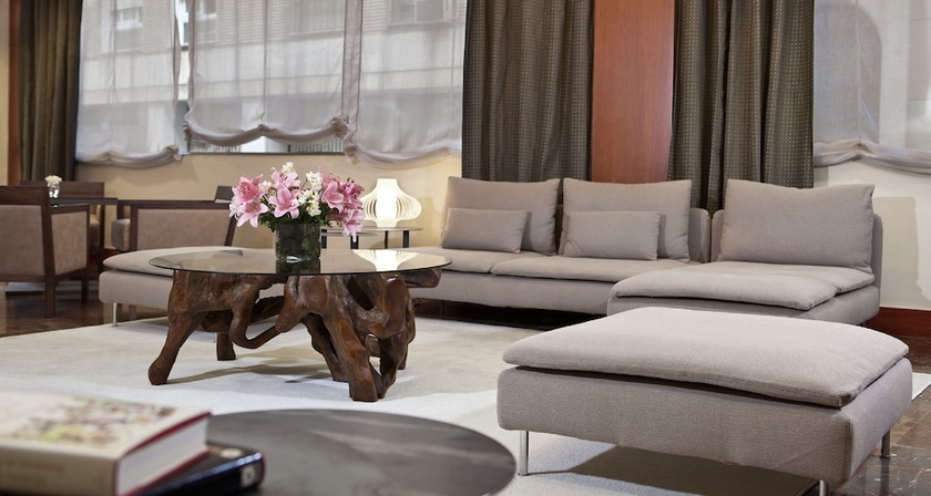 Imagen de los interiores del Hotel NH Córdoba Califa. Foto 19