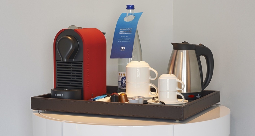 Imagen de la habitación del Hotel NH Collection Barcelona Gran Hotel Calderón. Foto 7