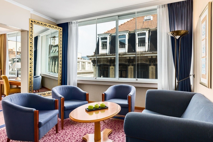 Imagen de los interiores del Hotel NH Collection Brussels Centre. Foto 16