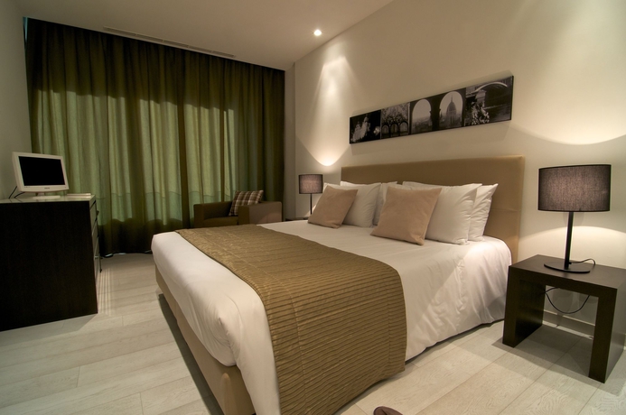 Imagen de la habitación del Hotel NH Collection Budapest City Center. Foto 3