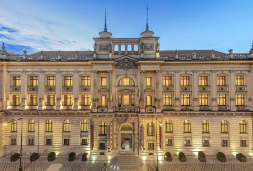 Imagen general del Hotel NH Collection Carlo IV. Foto 7