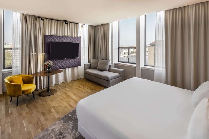 Imagen de la habitación del Hotel NH Collection Copenhagen. Foto 6