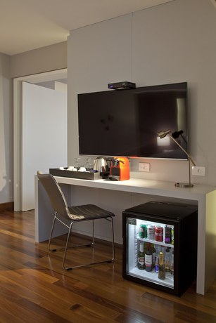Imagen de la habitación del Hotel NH Collection Curitiba. Foto 9