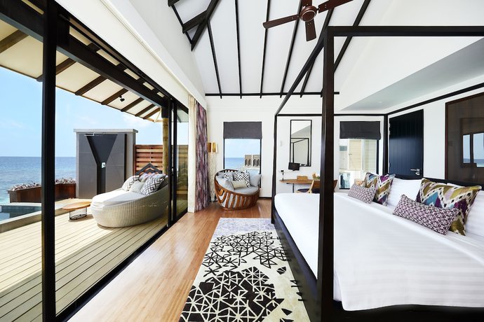 Imagen de la habitación del Hotel NH Collection Maldives Havodda Resort. Foto 6